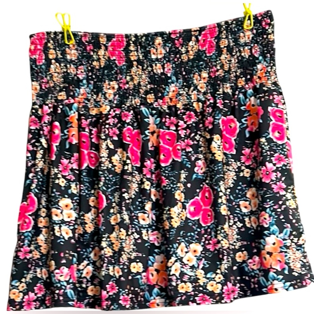 S H E I N Black/Pink/White Floral Print Sleeveless Bandeau Top, Size 2XL, GUC.